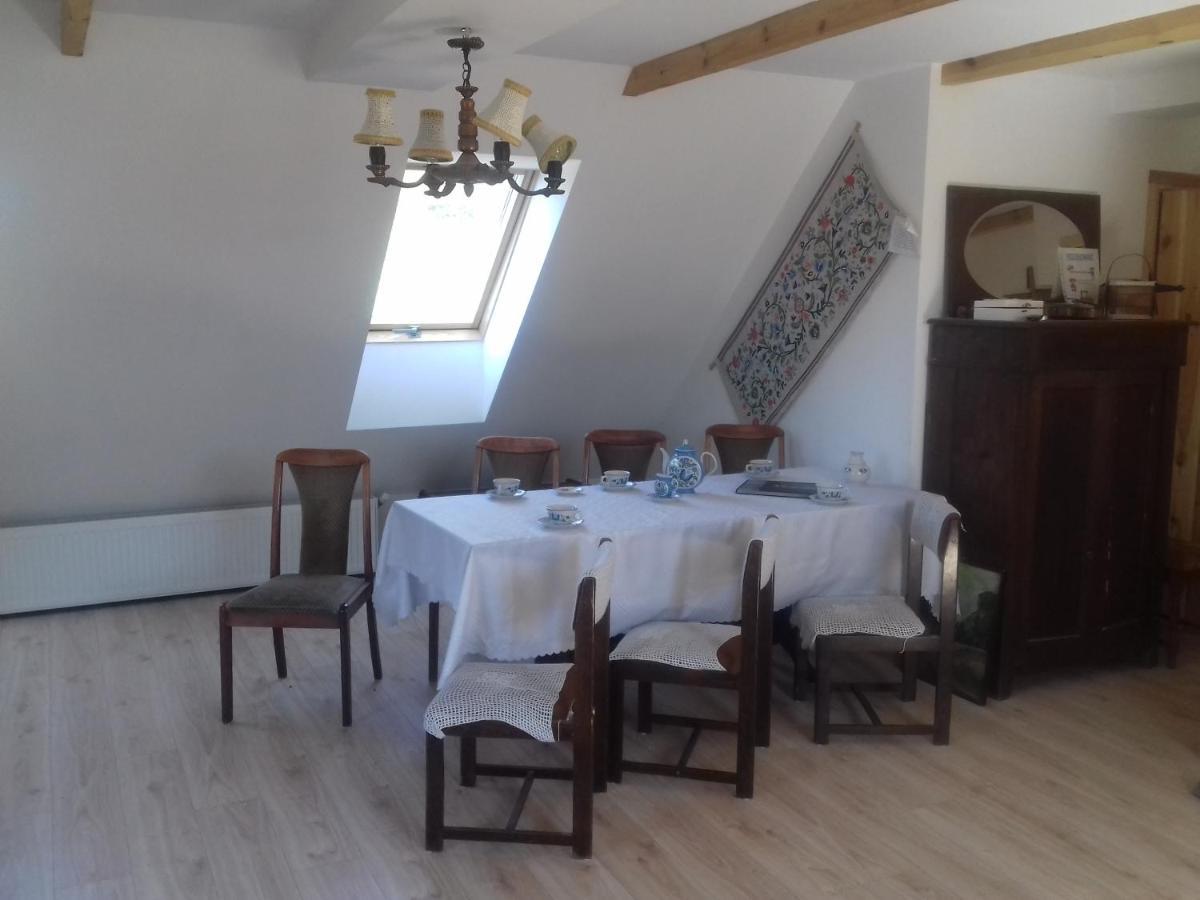 Izdebka W Zaciszu Bed and Breakfast Czarna Dabrowka Εξωτερικό φωτογραφία